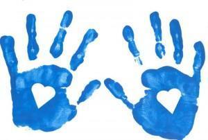 blue_heart_handprint