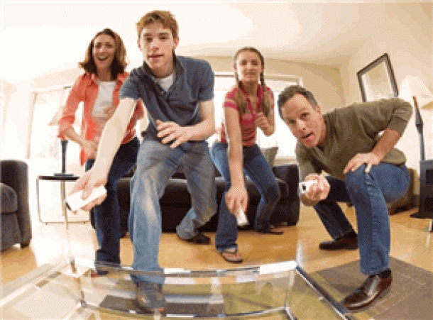 family_playing_wii