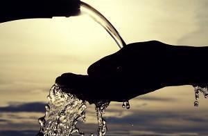 pouring_water